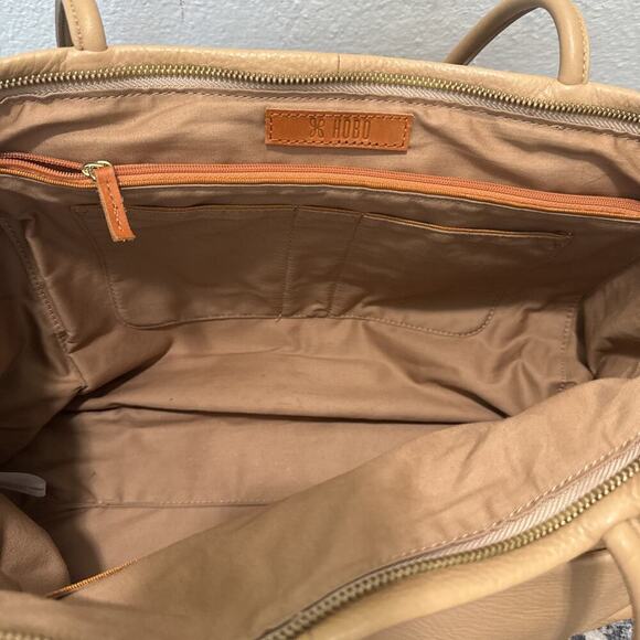 Hobo  Sandstorm Leather Large East West Tote Bag W/ Outside Pocket - Picture 10 of 12